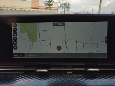 Used 2022 Kia Carnival SX Prestige image 20