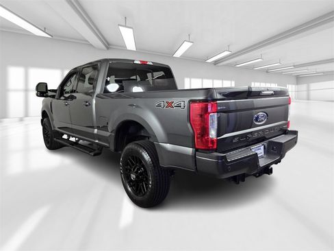 Used 2019 Ford F250 Lariat image 4
