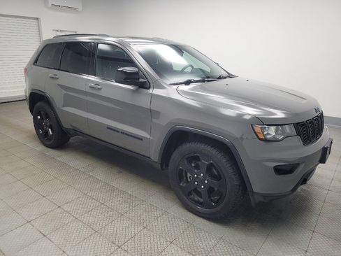 Used 2019 Jeep Grand Cherokee Laredo image 11