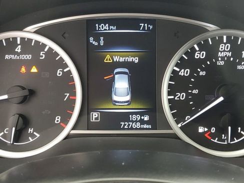 Used 2018 Nissan Sentra SR w/ Technology Package FWD image 26