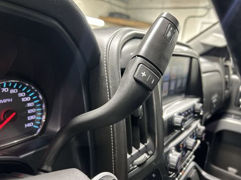 Used 2019 Chevrolet Silverado 2500 LTZ w/ Duramax Plus Package AWD/4WD image 17