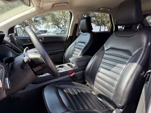 Used 2024 Ford Edge SEL AWD/4WD image 7