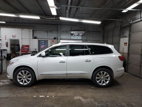 Used 2017 Buick Enclave Premium w/ Experience Buick Package image 8