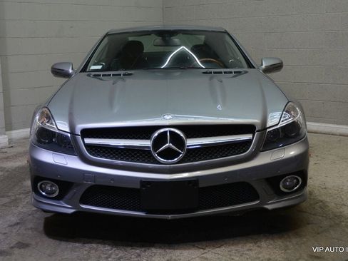 Used 2009 Mercedes-Benz SL 550 image 8