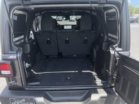 Used 2024 Jeep Wrangler Sport S image 22