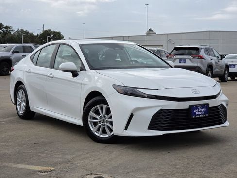 Used 2026 Toyota Camry LE FWD image 2
