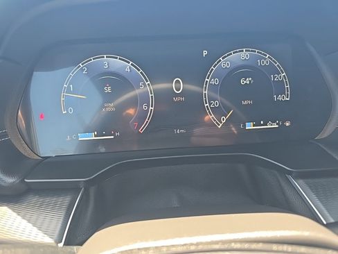 New 2025 Jeep Grand Cherokee Altitude image 35