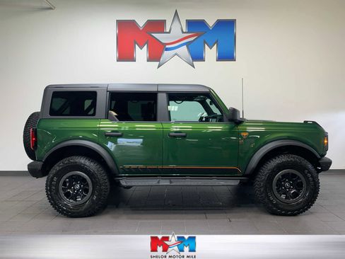 Used 2024 Ford Bronco Badlands w/ Sasquatch Package image 1