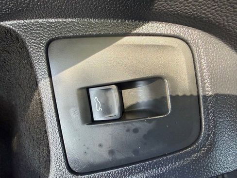 Used 2024 Volkswagen Tiguan SEL R-Line AWD/4WD image 86