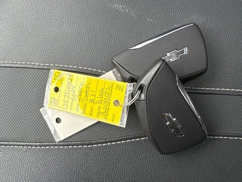 Used 2024 Chevrolet Traverse Z71 w/ Enhanced Driving Package AWD/4WD image 12