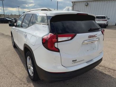 Used 2023 GMC Terrain SLE w/ Driver Convenience Package AWD/4WD image 9