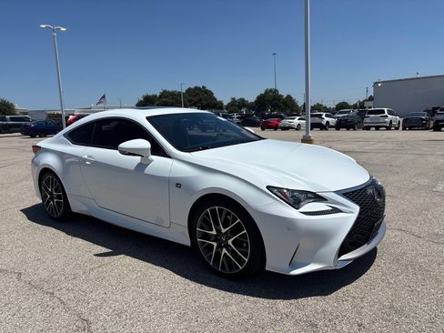 Used 2016 Lexus RC 200t RWD image 3