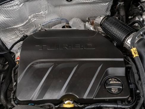 Used 2025 Buick Encore GX Preferred image 4