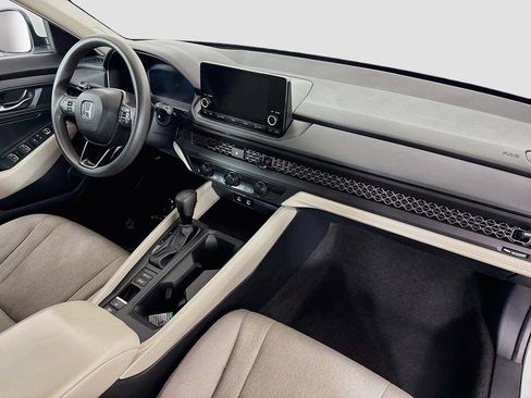 Used 2025 Honda Accord LX image 18