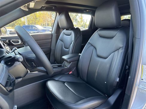 New 2026 Jeep Compass Limited w/ Sun, Sound & Navigation Group image 11