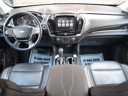 Used 2019 Chevrolet Traverse LT w/ LT Premium Package image 15