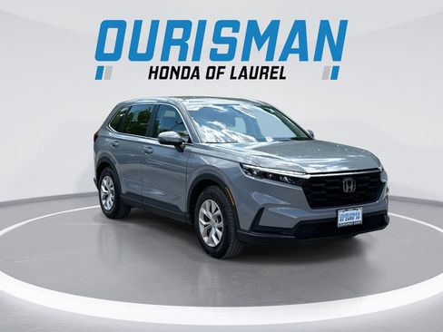 Used 2023 Honda CR-V LX image 2