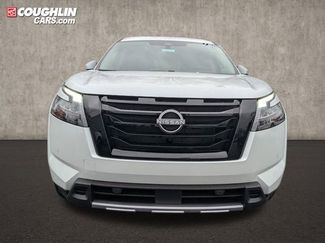 New 2025 Nissan Pathfinder SL w/ Black Appearance Package video 2