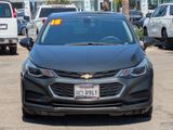 Used 2018 Chevrolet Cruze LT image 2