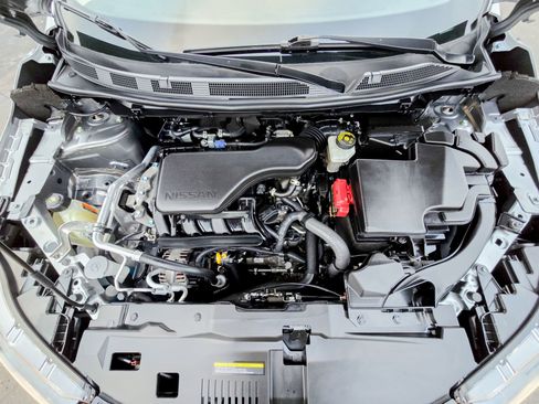 Used 2022 Nissan Rogue Sport SV image 44