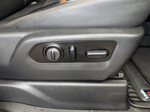 Certified 2021 GMC Sierra 2500 AT4 w/ AT4 Premium Plus Package image 38