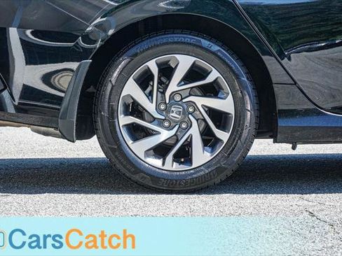 Used 2018 Honda Civic EX image 16