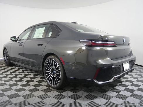 New 2026 BMW 740i xDrive AWD/4WD image 5