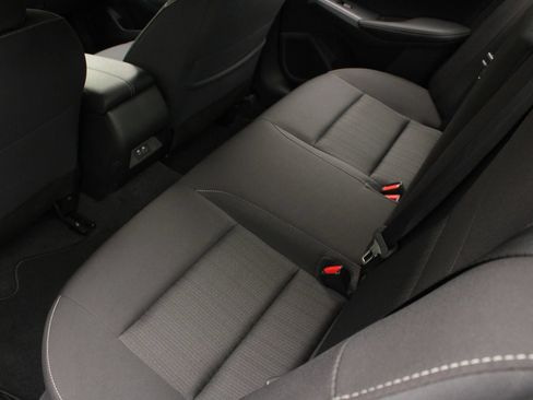 Used 2025 Nissan Altima 2.5 SV FWD image 20