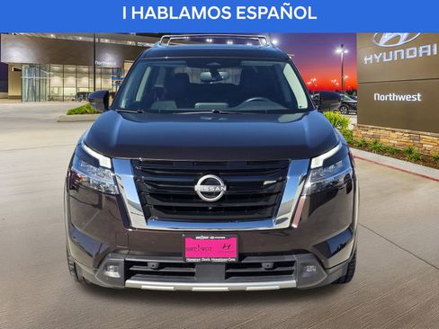 Used 2022 Nissan Pathfinder SL w/ SL Premium Package image 5