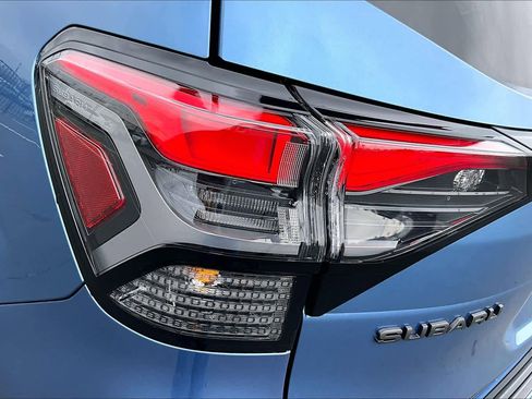 Used 2025 Subaru Forester Touring w/ Popular Package - Touring image 29