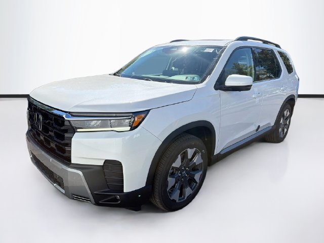 New 2026 Honda Pilot Touring image 3