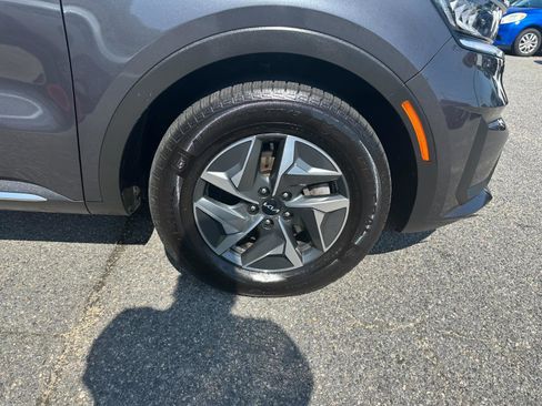 Used 2022 Kia Sorento S image 30