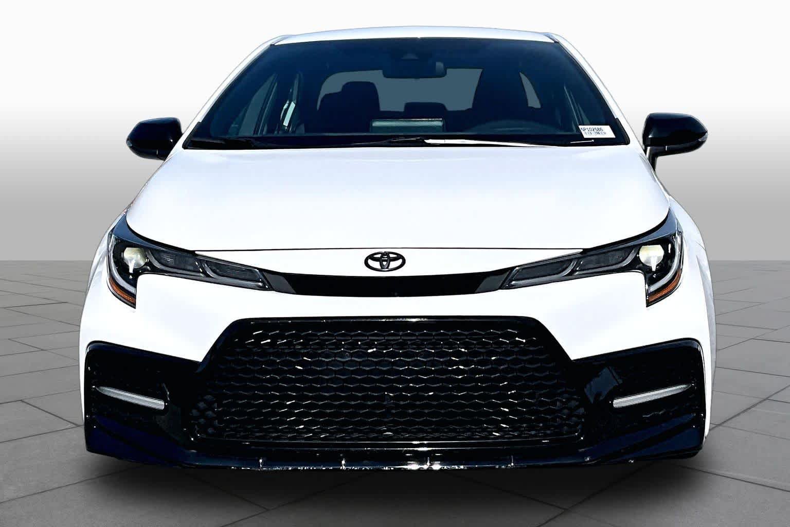 Used 2022 Toyota Corolla SE FWD image 4