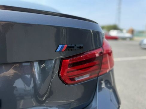 Used 2017 BMW M3 RWD image 8