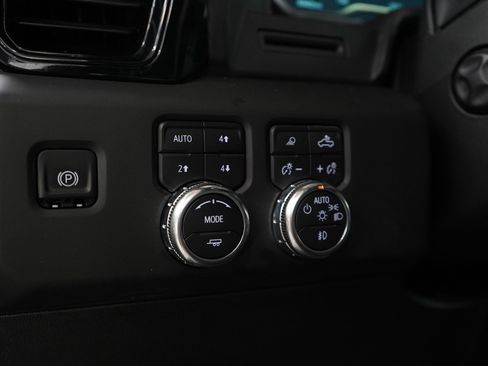 Used 2022 GMC Sierra 1500 AT4 AWD/4WD image 27