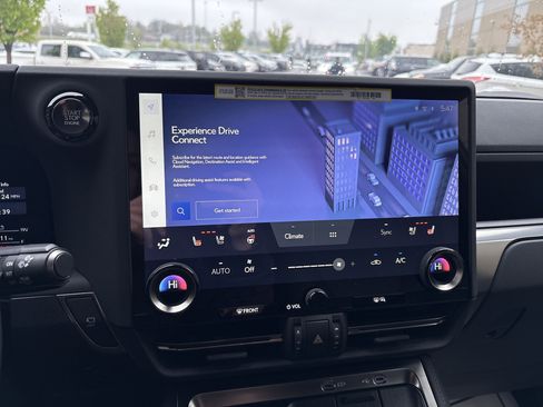 Used 2025 Lexus GX 550 image 24