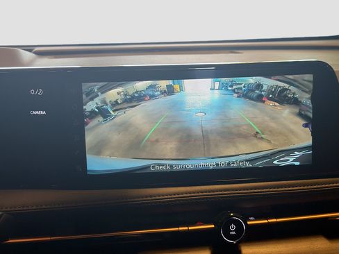 Used 2024 Nissan Ariya AWD image 23