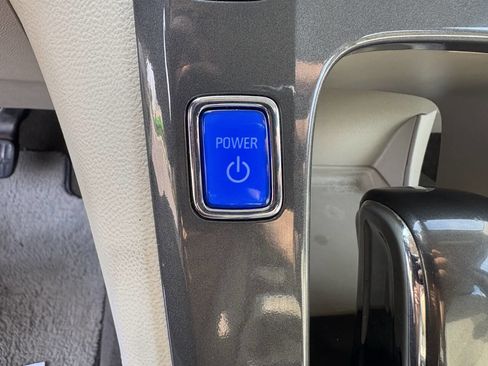 Used 2013 Chevrolet Volt Premium w/ Premium Trim Package image 29