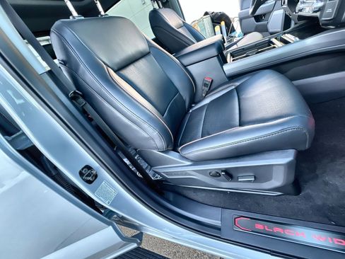 New 2026 Ford F250 Lariat w/ Black Appearance Package image 27