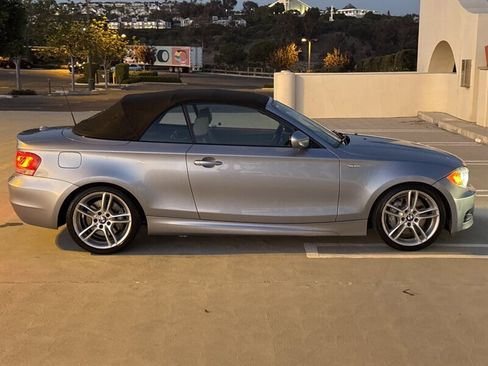 Used 2012 BMW 135i Convertible image 16