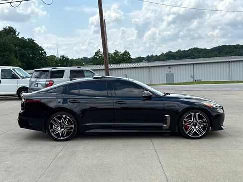 Used 2022 Kia Stinger GT2 RWD image 19