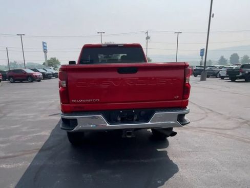 Used 2022 Chevrolet Silverado 2500 LT w/ Convenience Package AWD/4WD image 7