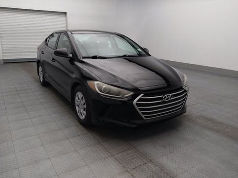 Used 2018 Hyundai Elantra SE FWD image 13