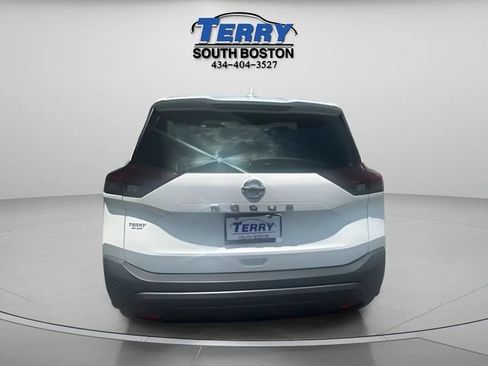 Used 2021 Nissan Rogue S FWD image 4