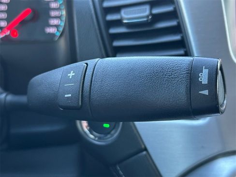 Used 2019 GMC Yukon SLT w/ Open Road Package image 31