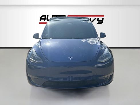 Used 2024 Tesla Model Y Performance image 2