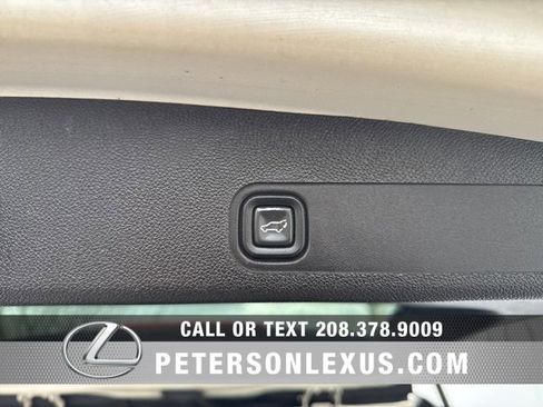 Used 2014 GMC Yukon Denali image 22