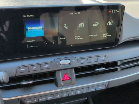 Used 2025 Kia K4 LXS image 23