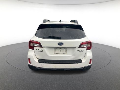 Used 2017 Subaru Outback 3.6R Limited AWD/4WD image 6