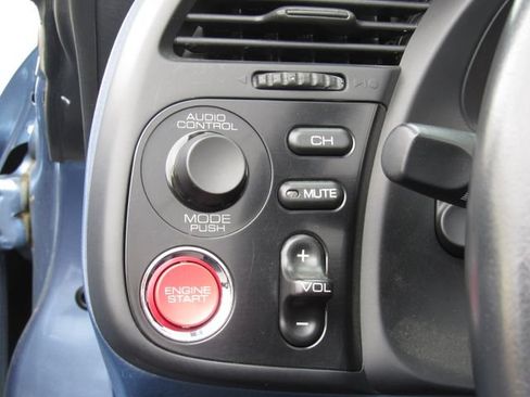 Used 2004 Honda S2000 image 21